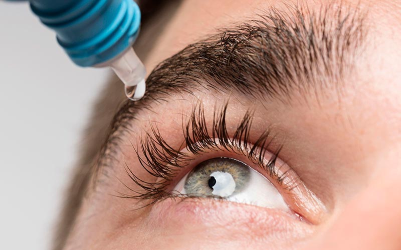 Colírio sem recomendação médica pode prejudicar os olhos