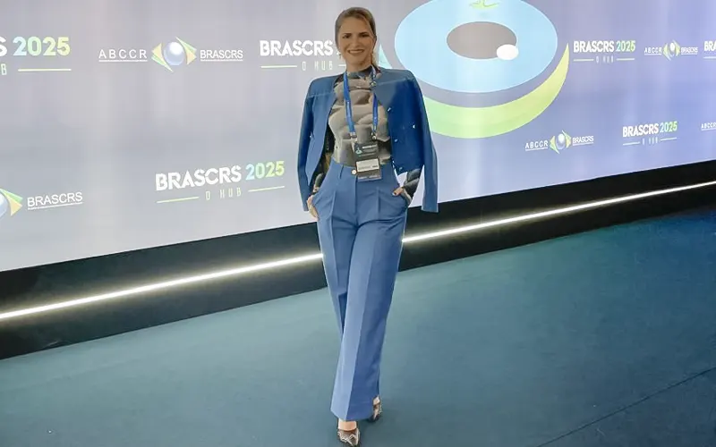 Dra. Raquel Eustáquio marca presença no BRASCRS 2025 e reforça excelência em cirurgia de catarata no H Olhos Uberlândia